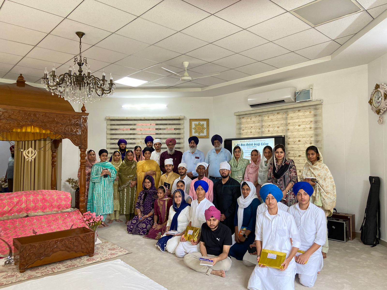 Shabad Gayan competition — students perform in the devotional music event.